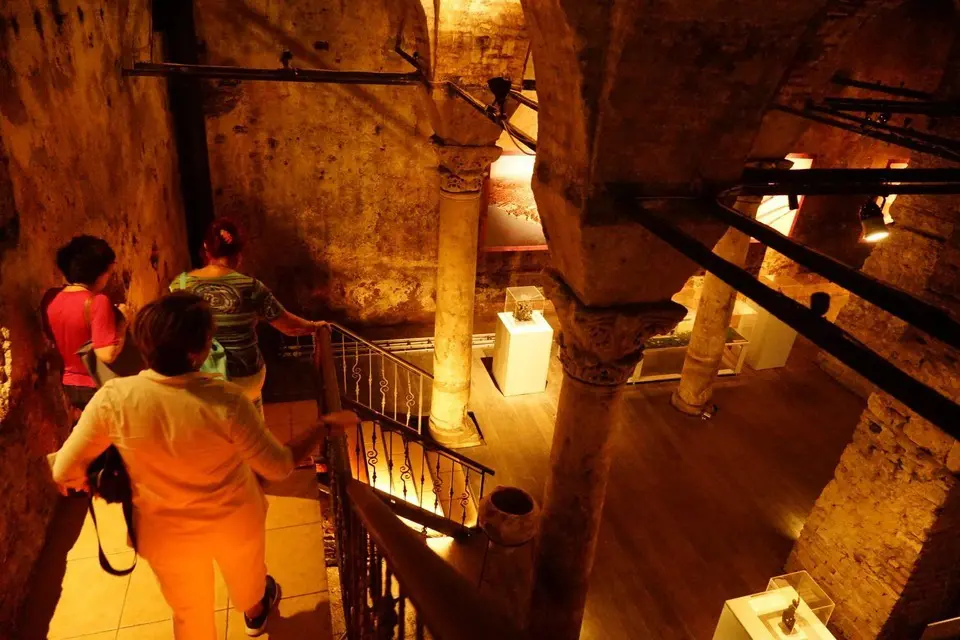 A Unique Walking Tour with Serif Yenen: Underground and Secret Istanbul (Roofs-Terraces & Underground)