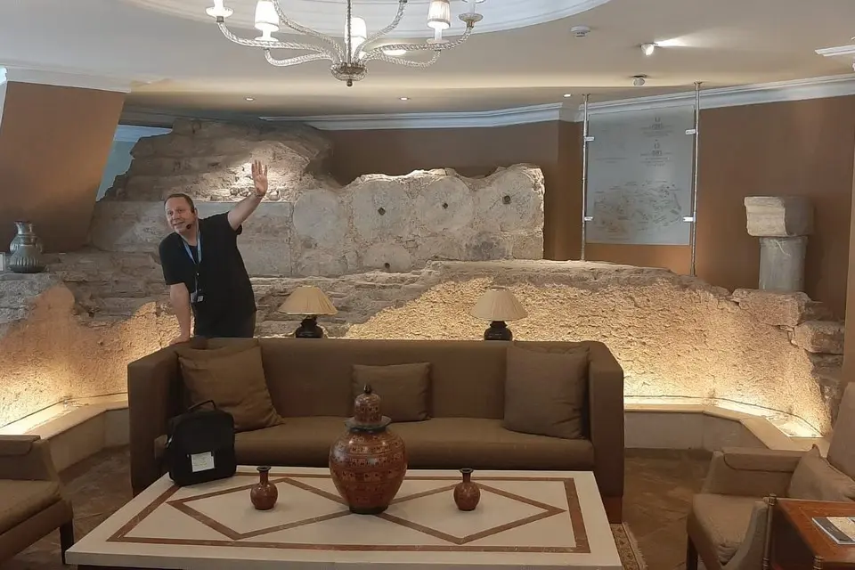 A Unique Walking Tour with Serif Yenen: Underground and Secret Istanbul (Roofs-Terraces & Underground)